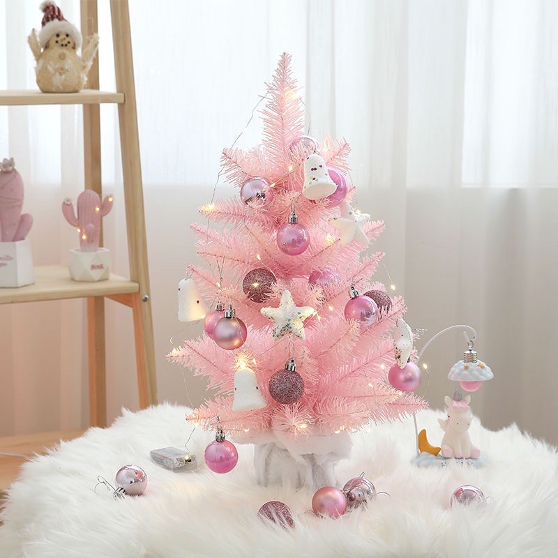 Xu hướng trang trí cây thông Noel để bàn vừa tiết kiệm, vừa ấn tượng năm 2021 - Ảnh 7. Xu hướng trang trí cây thông Noel để bàn vừa tiết kiệm, vừa ấn tượng năm 2021 - Ảnh 7.