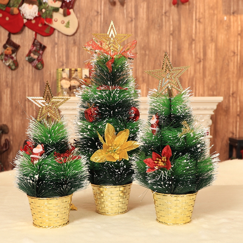 Xu hướng trang trí cây thông Noel để bàn vừa tiết kiệm, vừa ấn tượng năm 2021 - Ảnh 1. Xu hướng trang trí cây thông Noel để bàn vừa tiết kiệm, vừa ấn tượng năm 2021 - Ảnh 1.