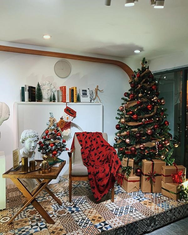 Những quán cafe trang trí Noel ở Hà Nội cho các tín đồ sống ảo - Ảnh 11. Những quán cafe trang trí Noel ở Hà Nội cho các tín đồ sống ảo - Ảnh 11.