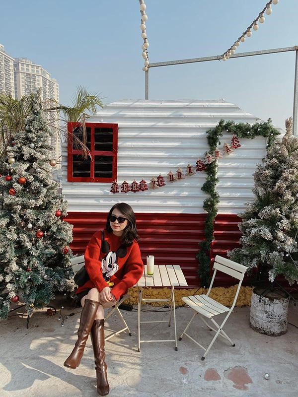 Những quán cafe trang trí Noel ở Hà Nội cho các tín đồ sống ảo - Ảnh 7. Những quán cafe trang trí Noel ở Hà Nội cho các tín đồ sống ảo - Ảnh 7.