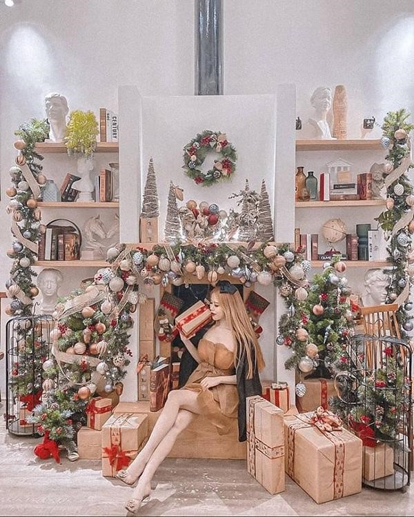 Những quán cafe trang trí Noel ở Hà Nội cho các tín đồ sống ảo - Ảnh 48. Những quán cafe trang trí Noel ở Hà Nội cho các tín đồ sống ảo - Ảnh 48.