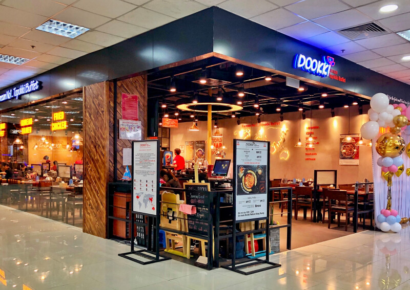 Top 5 địa điểm ăn uống Noel ở Sài Gòn ngon - bổ - rẻ năm 2021 - Ảnh 2. Top 5 địa điểm ăn uống Noel ở Sài Gòn ngon - bổ - rẻ năm 2021 - Ảnh 2.
