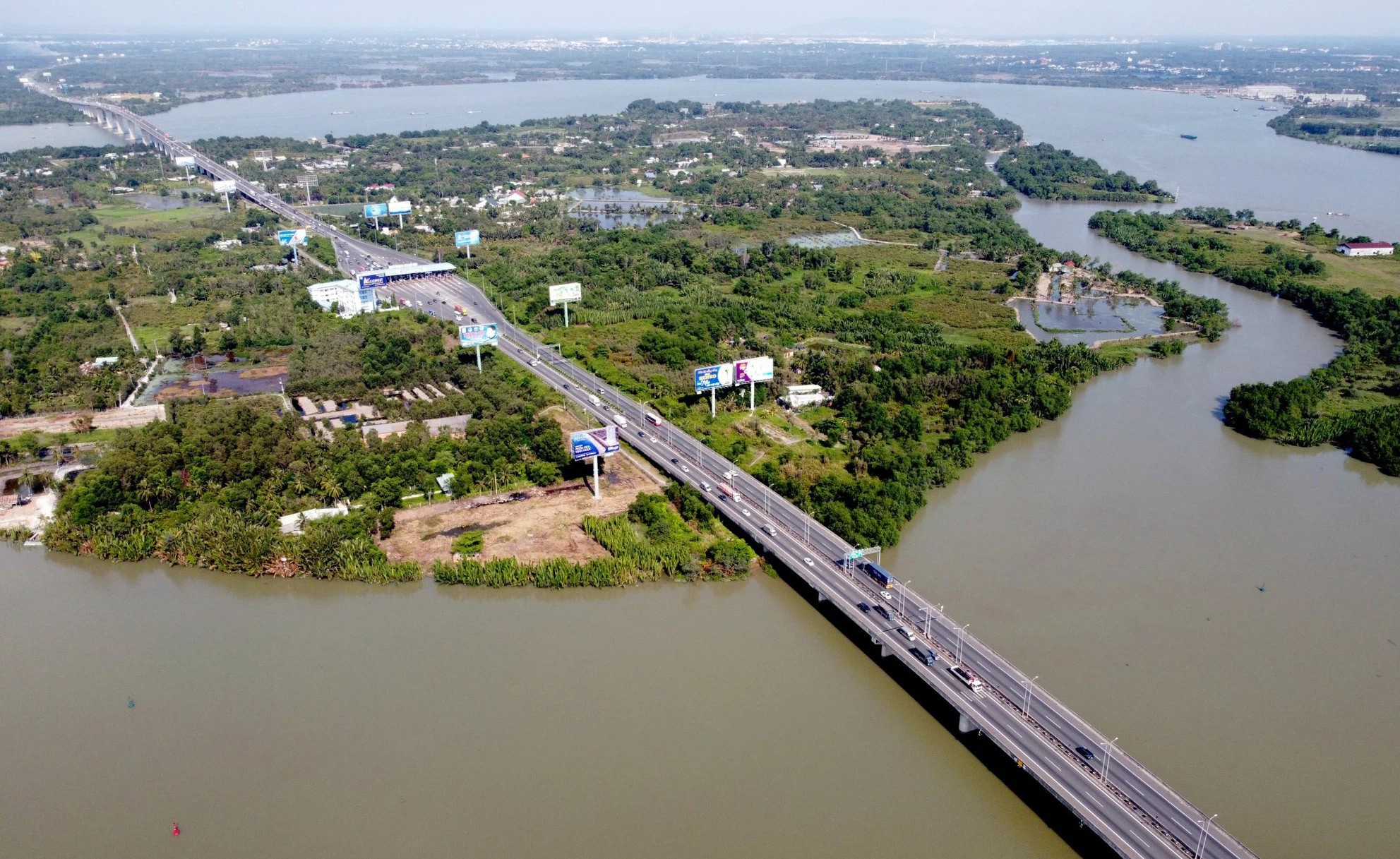 Điểm tên loạt dự án giao thông trọng điểm sẽ khởi công xây dựng từ nay đến 2025 - Ảnh 1.