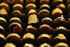 Dự báo giá vàng 28/12: Tiếp tục đà suy giảm?