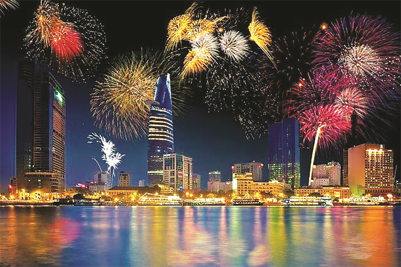 Tết Dương lịch 2022 TP HCM có bắn pháo hoa không? - Ảnh 1. Tết Dương lịch 2022 TP HCM có bắn pháo hoa không? - Ảnh 1.
