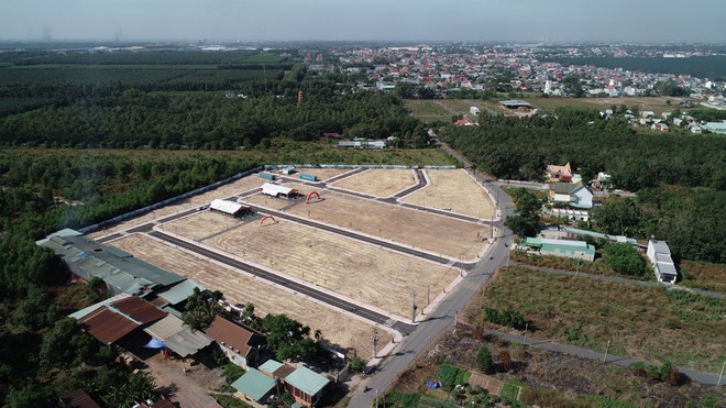 Đồng Nai siết chặt hoạt động phân lô bán nền, lấn chiếm đất công - Ảnh 1. Đồng Nai siết chặt hoạt động phân lô bán nền, lấn chiếm đất công - Ảnh 1.