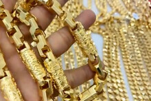 So sánh giá vàng hôm nay 3/12: Vàng 24K điều chỉnh giảm 100.000 đồng/lượng