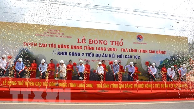 Đèo Cả và nhiều doanh nghiệp cam kết đầu tư cao tốc Đồng Đăng - Trà Lĩnh - Ảnh 1. Đèo Cả và nhiều doanh nghiệp cam kết đầu tư cao tốc Đồng Đăng - Trà Lĩnh - Ảnh 1.