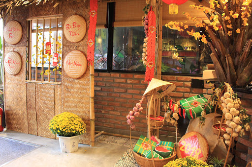 Top 5 ý tưởng trang trí Tết văn phòng với tiểu cảnh đẹp ấn tượng năm 2022 - Ảnh 9. Top 5 ý tưởng trang trí Tết văn phòng với tiểu cảnh đẹp ấn tượng năm 2022 - Ảnh 9.
