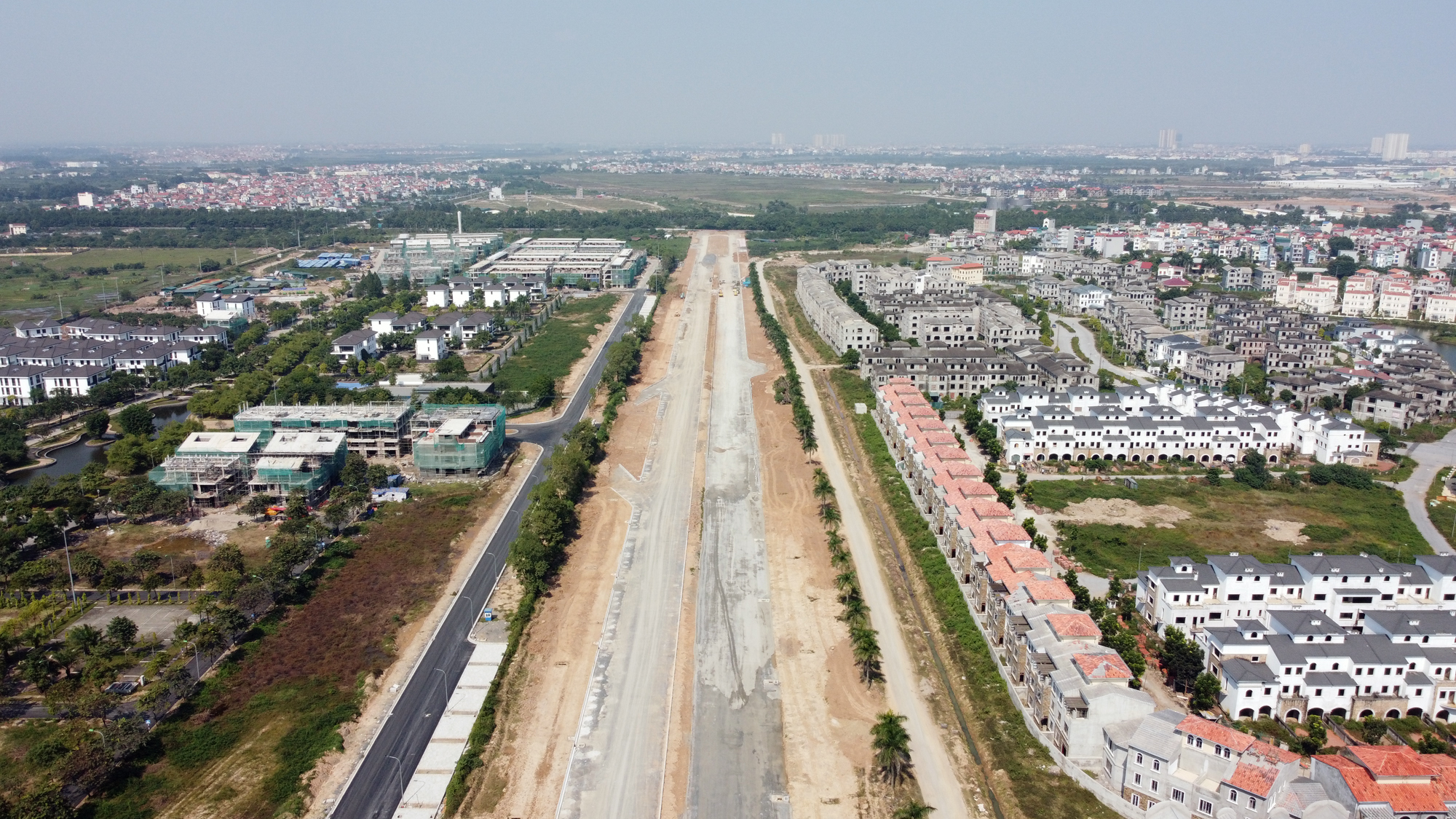 Toàn cảnh 6 tuyến đường đang xây dựng giúp Hoài Đức thêm tiêu chí lên quận - Ảnh 24. Toàn cảnh 6 tuyến đường đang xây dựng giúp Hoài Đức thêm tiêu chí lên quận - Ảnh 24.