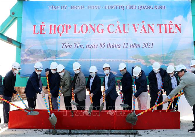 Quảng Ninh hợp long cầu dài nhất trên cao tốc Vân Đồn – Móng Cái - Ảnh 1.