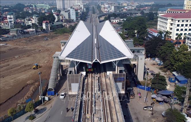 Vận hành thử đoàn tàu Nhổn - ga Hà Nội ở tốc độ tối đa 80 km/h - Ảnh 1. Vận hành thử đoàn tàu Nhổn - ga Hà Nội ở tốc độ tối đa 80 km/h - Ảnh 1.