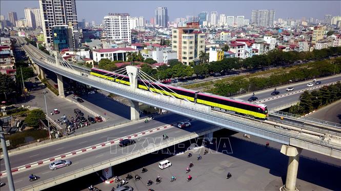 Vận hành thử đoàn tàu Nhổn - ga Hà Nội ở tốc độ tối đa 80 km/h - Ảnh 4. Vận hành thử đoàn tàu Nhổn - ga Hà Nội ở tốc độ tối đa 80 km/h - Ảnh 4.