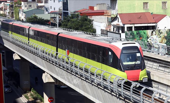 Vận hành thử đoàn tàu Nhổn - ga Hà Nội ở tốc độ tối đa 80 km/h - Ảnh 2. Vận hành thử đoàn tàu Nhổn - ga Hà Nội ở tốc độ tối đa 80 km/h - Ảnh 2.