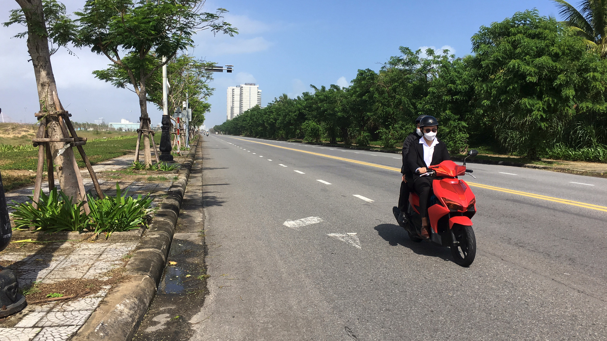 Cận cảnh hai khu đất trong vụ kiện Sudico và Land Hà Hải, một giám đốc uống thuốc tự tử tại tòa - Ảnh 2.