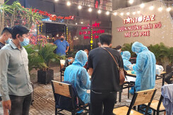 TP HCM khẩn cấp truy tìm những người đã tới quán Vườn nướng Mái đỏ, nhà sách Bạch Đằng