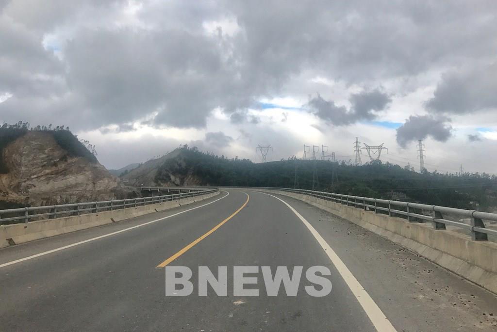 Sắp đưa vào khai thác 66 km cao tốc La Sơn – Tuý Loan - Ảnh 5. Sắp đưa vào khai thác 66 km cao tốc La Sơn – Tuý Loan - Ảnh 5.
