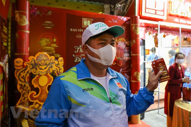 'Phố vàng' ở Thủ đô kém sắc hơn mọi năm trong ngày vía Thần Tài 2021 - Ảnh 13. 'Phố vàng' ở Thủ đô kém sắc hơn mọi năm trong ngày vía Thần Tài 2021 - Ảnh 13.
