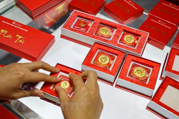 'Phố vàng' ở Thủ đô kém sắc hơn mọi năm trong ngày vía Thần Tài 2021 - Ảnh 17. 'Phố vàng' ở Thủ đô kém sắc hơn mọi năm trong ngày vía Thần Tài 2021 - Ảnh 17.