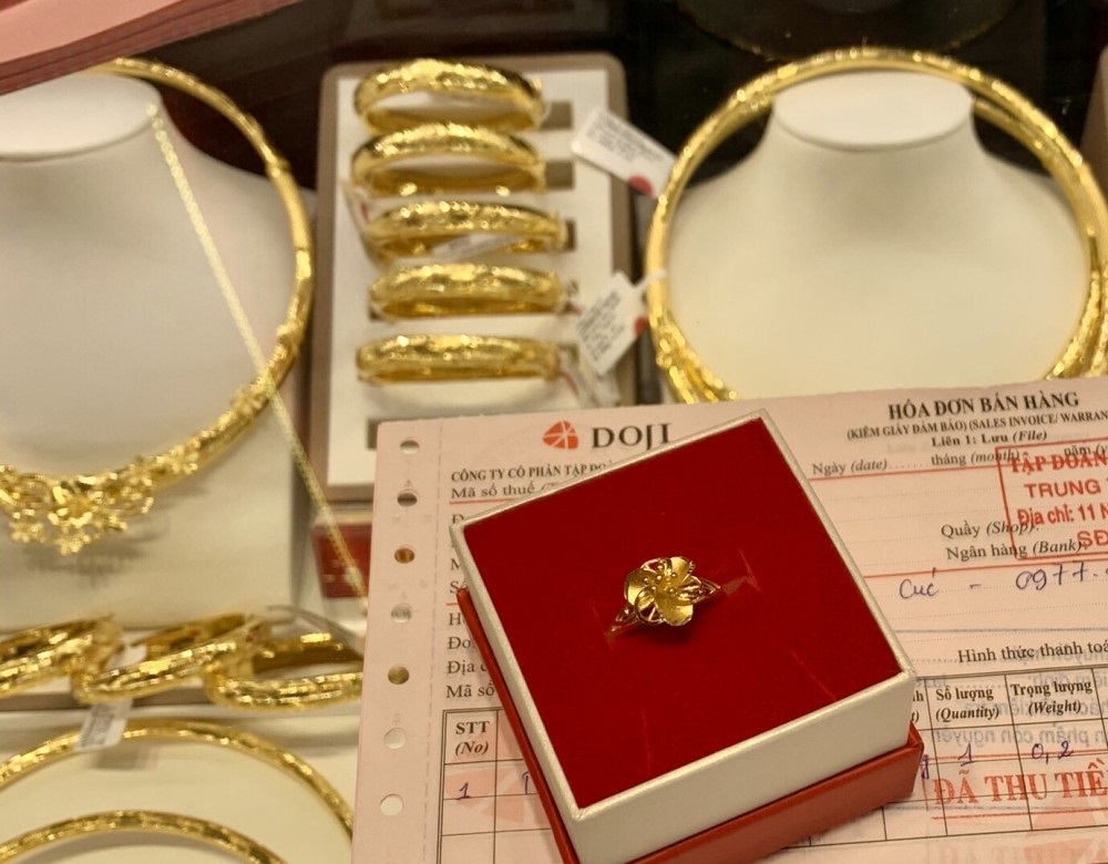 Giá vàng hôm nay 23/2: Vàng miếng SJC tăng trở lại do chỉ số USD index yếu hơn - Ảnh 1. Giá vàng hôm nay 23/2: Vàng miếng SJC tăng trở lại do chỉ số USD index yếu hơn - Ảnh 1.