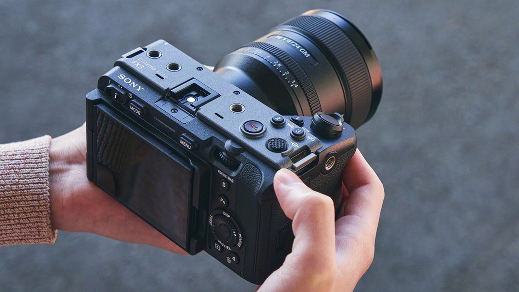 Sony cho ra mắt máy ảnh FX3 quay Full Frame có giá bán 3.900 USD  - Ảnh 5.