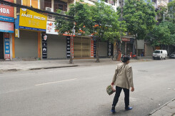 Hơn 33.600 doanh nghiệp rút lui khỏi thị trường trong hai tháng đầu năm