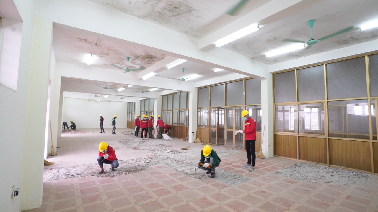 Cận cảnh thi công bệnh viện dã chiến số ba tại Hải Dương - Ảnh 2. Cận cảnh thi công bệnh viện dã chiến số ba tại Hải Dương - Ảnh 2.