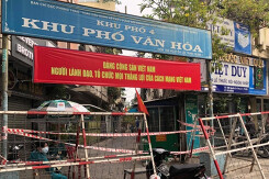 TP HCM phong toả loạt quán ăn, khu dân cư liên quan đến ca nhiễm Covid-19