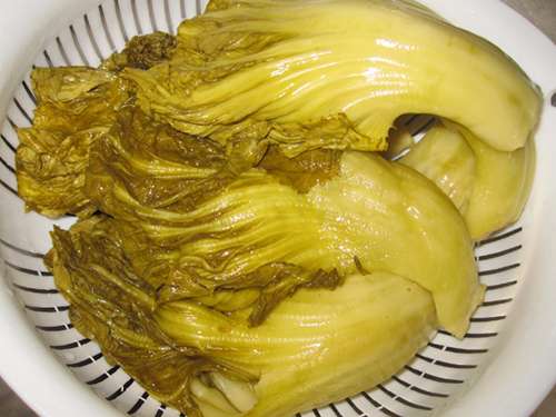 Gợi ý một số cách làm món dưa muối ngày Tết thơm ngon, chuẩn vị  - Ảnh 9.
