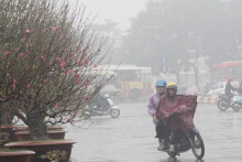 Thời tiết Hà Nội hôm nay 8/2: Trời rét, chiều tối có mưa vừa, mưa to và dông, đề phòng lốc, sét và mưa đá