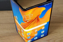 Chính thức ra mắt chiếc Huawei Mate Xs 5G có thể gập lại như một cuốn sách
