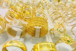 So sánh giá vàng hôm nay 1/3: SJC bất ngờ tăng 400.000 đồng/lượng trong phiên đầu tháng mới