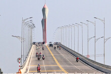 Chính thức thông xe cây cầu hơn 5 km nối Nghệ An - Hà Tĩnh