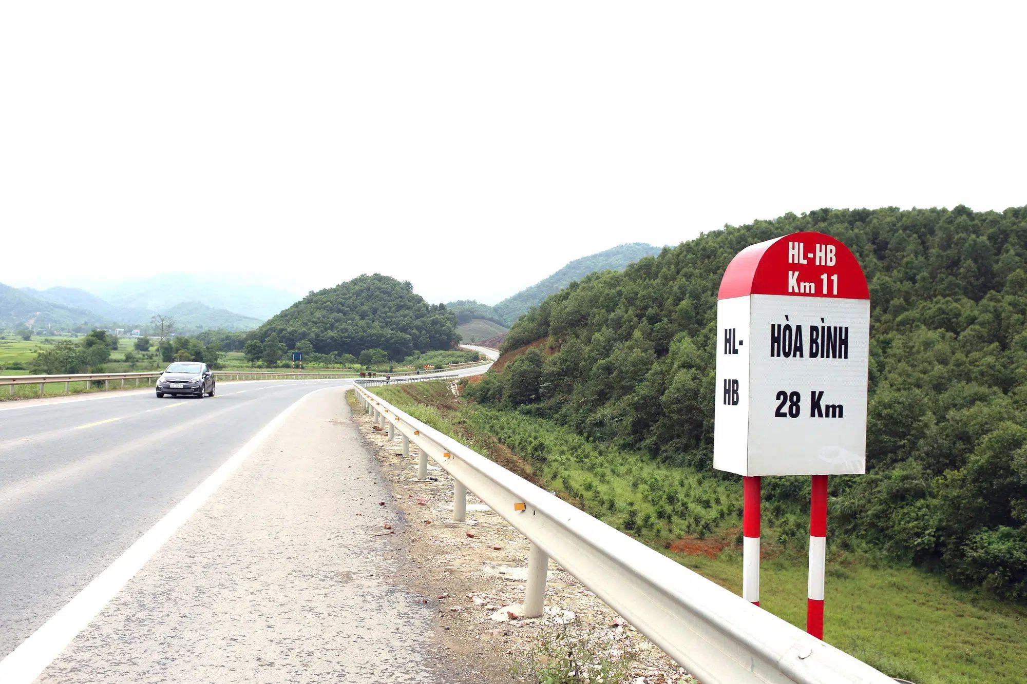 Tập đoàn FLC dự kiến khởi công hai dự án lớn tại Hòa Bình vào cuối năm - Ảnh 3. Tập đoàn FLC dự kiến khởi công hai dự án lớn tại Hòa Bình vào cuối năm - Ảnh 3.
