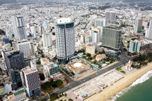 Hàng loạt 'đất vàng' mặt tiền biển Nha Trang trở thành bãi hoang