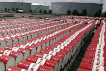 Giá xăng dầu hôm nay 18/3: Giá dầu tiếp tục giảm do hàng tồn kho của Mỹ tăng