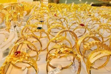 So sánh giá vàng hôm nay 18/3: SJC đảo chiều tăng 170.000 đồng/lượng