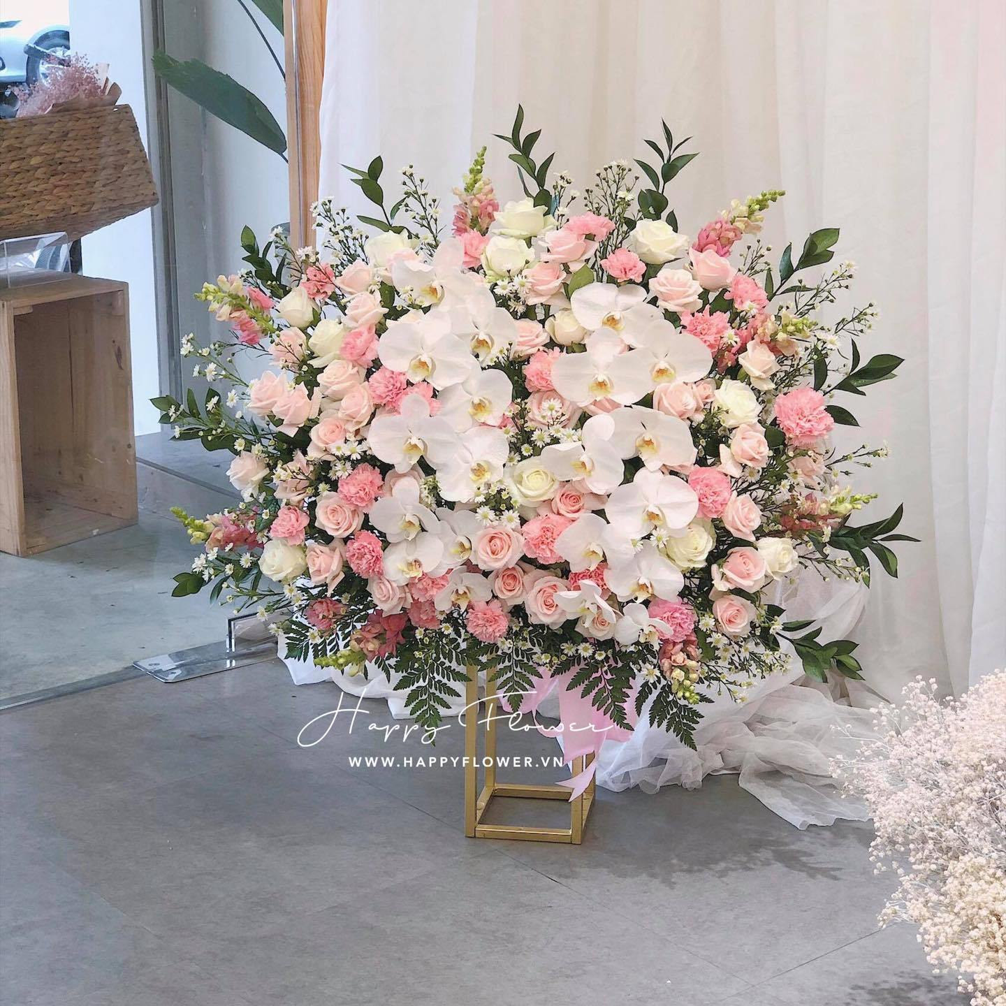 Tham khảo các mẫu lẵng hoa đẹp ngày 8/3 dành tặng phái nữ - Ảnh 11. Tham khảo các mẫu lẵng hoa đẹp ngày 8/3 dành tặng phái nữ - Ảnh 11.