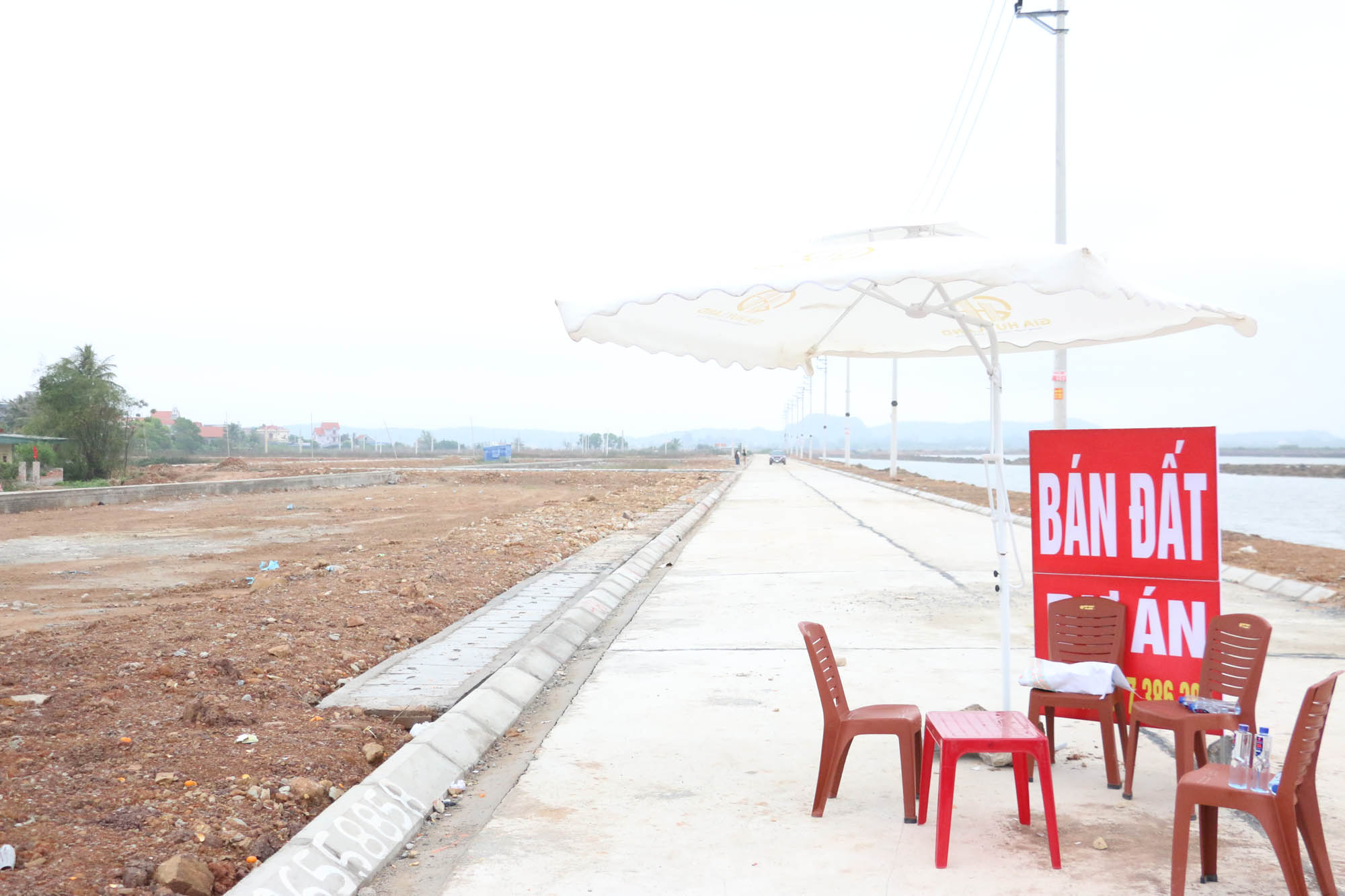 Gắn trách nhiệm của lãnh đạo địa phương khi để xảy ra sốt đất - Ảnh 2. Gắn trách nhiệm của lãnh đạo địa phương khi để xảy ra sốt đất - Ảnh 2.