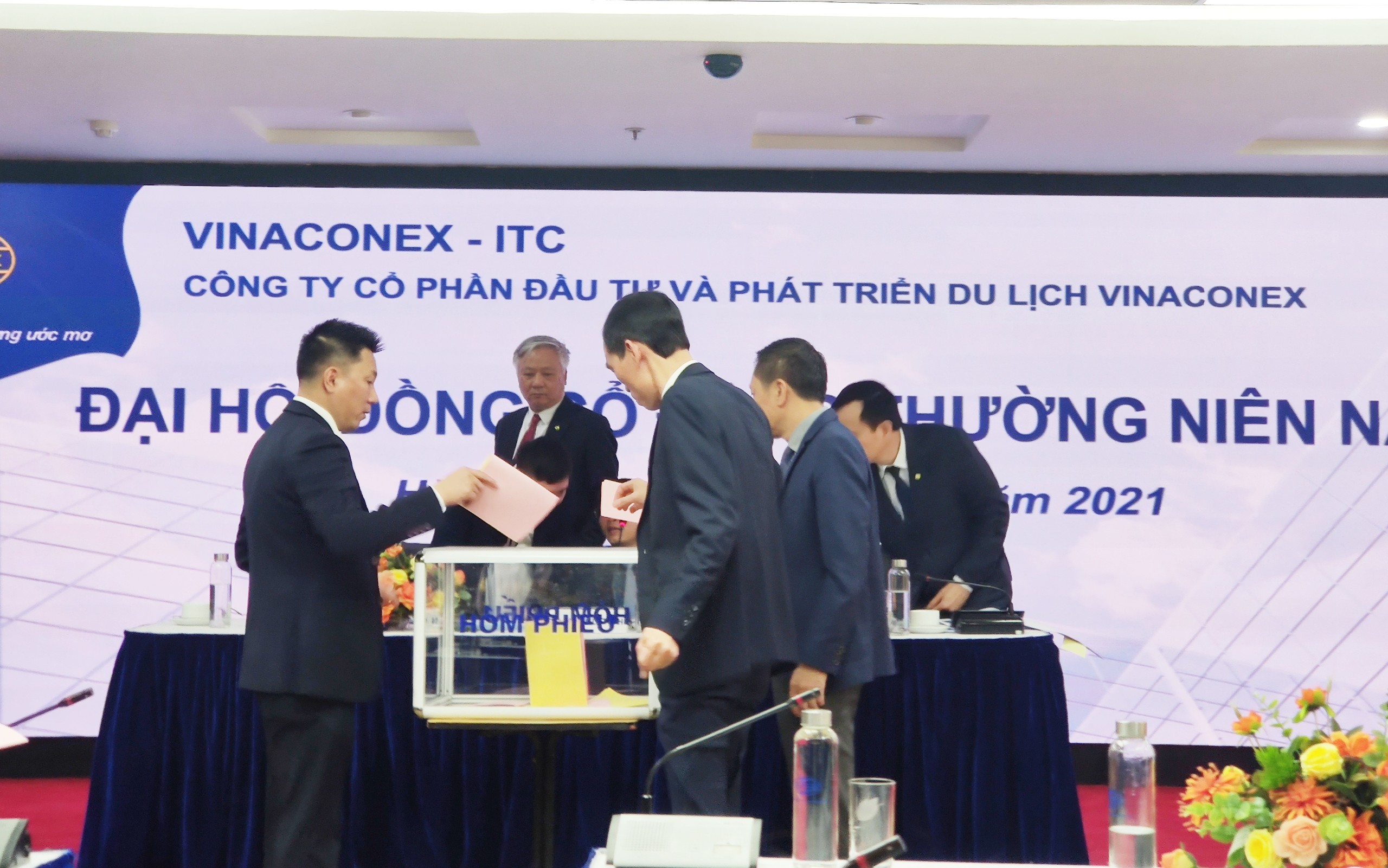 Vinaconex phụ trách 'bơm' tiền cho dự án Cái Giá tỷ USD, dự kiến nâng tỷ lệ sở hữu VCR lên 36% - Ảnh 2.