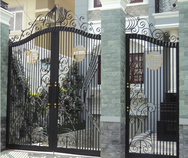 Gợi ý các mẫu cổng sắt đẹp, nổi bật trong năm 2021 - Ảnh 14. Gợi ý các mẫu cổng sắt đẹp, nổi bật trong năm 2021 - Ảnh 14.