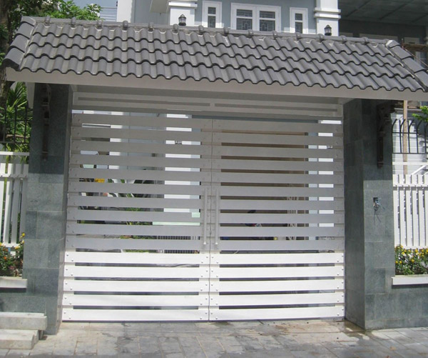 Gợi ý các mẫu cổng sắt đẹp, nổi bật trong năm 2021 - Ảnh 16. Gợi ý các mẫu cổng sắt đẹp, nổi bật trong năm 2021 - Ảnh 16.