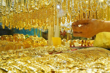 Dự báo giá vàng 25/3: Vàng sẽ giảm trước áp lực đi lên của đồng USD?