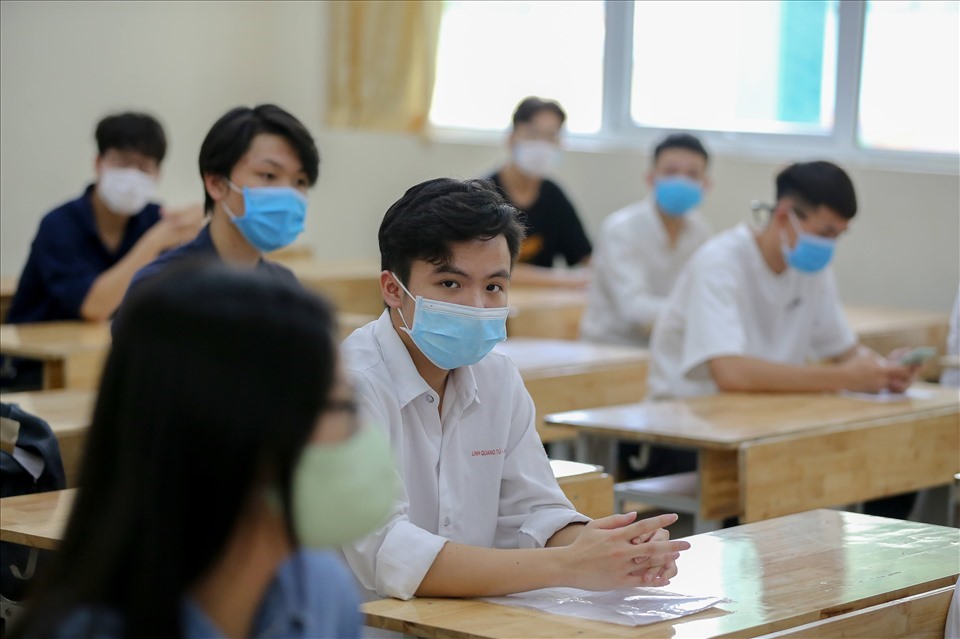 Lịch thi tốt nghiệp THPT 2021 dự kiến sẽ diễn ra vào tháng 7 - Ảnh 1. Lịch thi tốt nghiệp THPT 2021 dự kiến sẽ diễn ra vào tháng 7 - Ảnh 1.