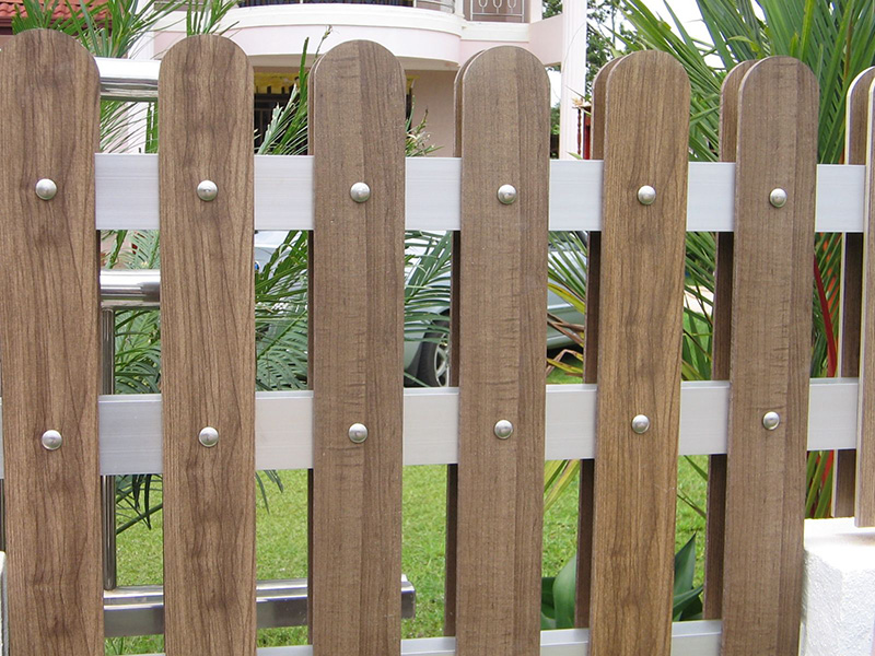 Gợi ý một số mẫu hàng rào đẹp và kiên cố cho nhà cấp 4 - Ảnh 8. Gợi ý một số mẫu hàng rào đẹp và kiên cố cho nhà cấp 4 - Ảnh 8.