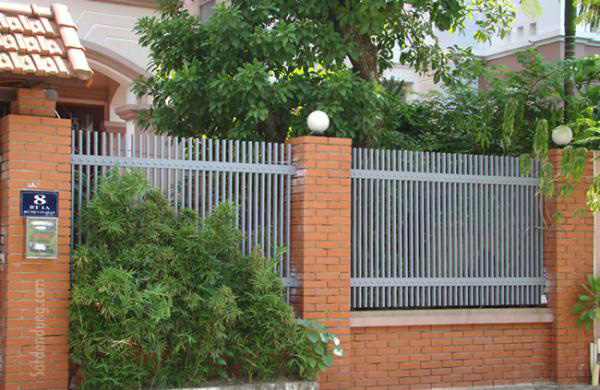 Gợi ý một số mẫu hàng rào đẹp và kiên cố cho nhà cấp 4 - Ảnh 18. Gợi ý một số mẫu hàng rào đẹp và kiên cố cho nhà cấp 4 - Ảnh 18.