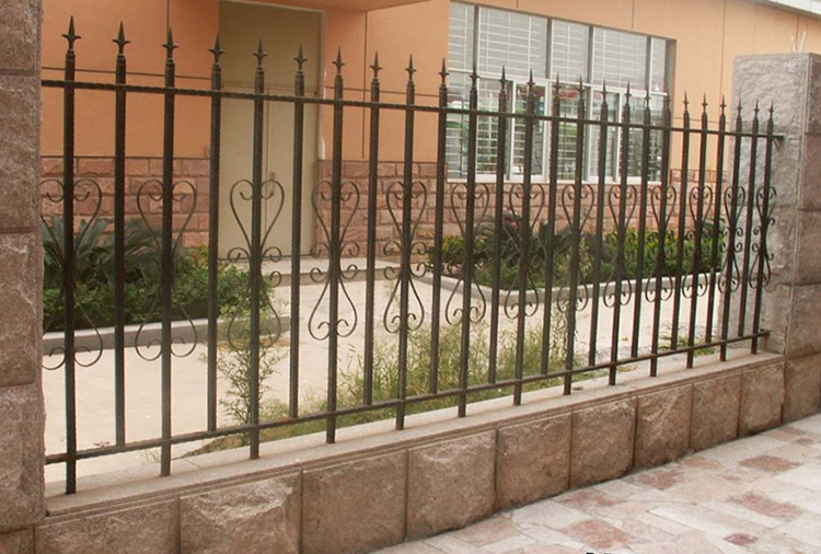 Gợi ý một số mẫu hàng rào đẹp và kiên cố cho nhà cấp 4 - Ảnh 23. Gợi ý một số mẫu hàng rào đẹp và kiên cố cho nhà cấp 4 - Ảnh 23.