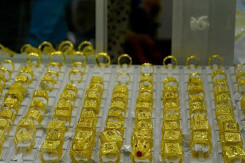 So sánh giá vàng hôm nay 25/3: Giá vàng SJC tăng nhẹ 50.000 đồng/lượng