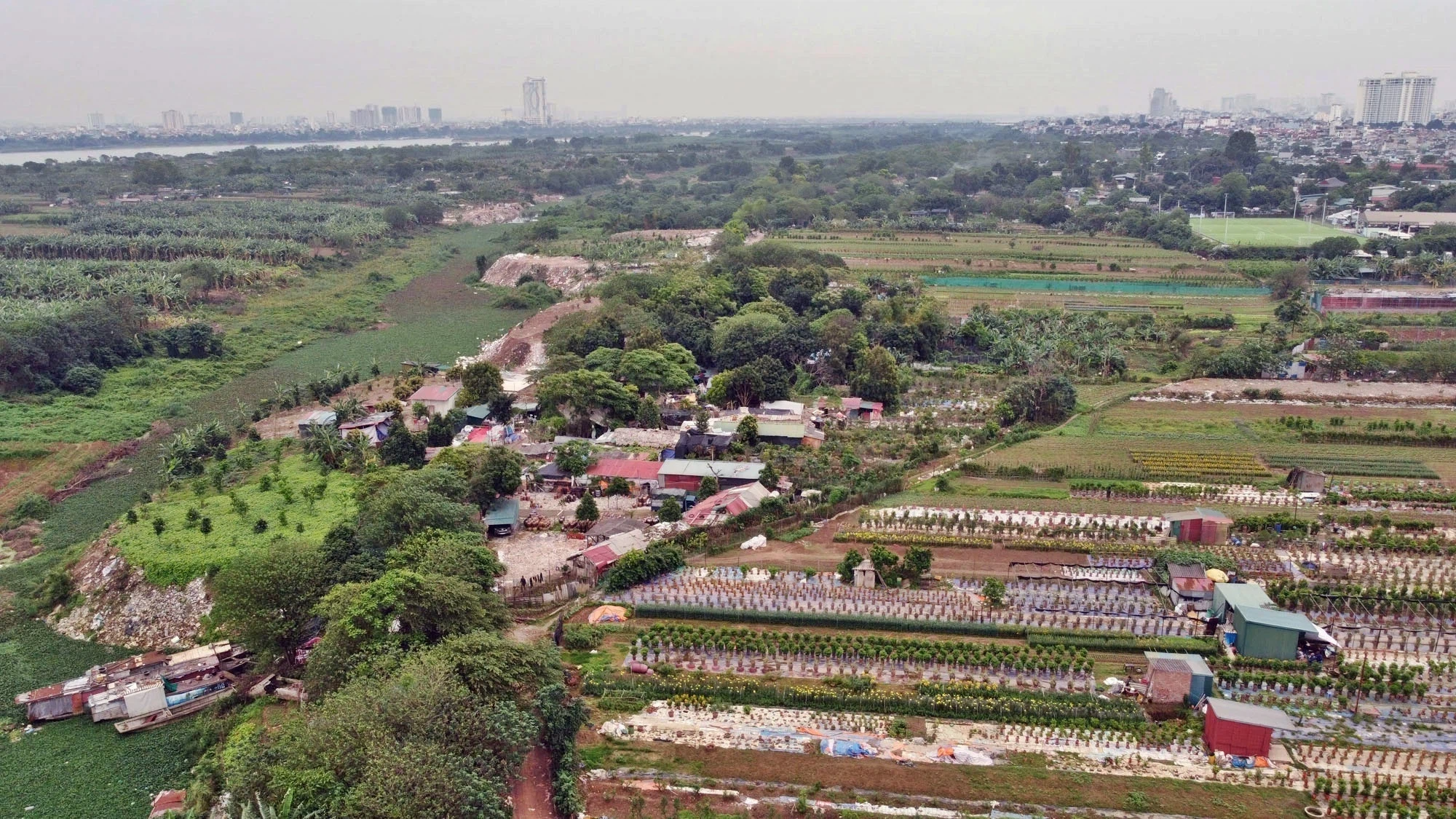Toàn cảnh hiện trạng Phân khu đô thị sông Hồng trên địa bàn quận Tây Hồ - Ảnh 25. Toàn cảnh hiện trạng Phân khu đô thị sông Hồng trên địa bàn quận Tây Hồ - Ảnh 25.