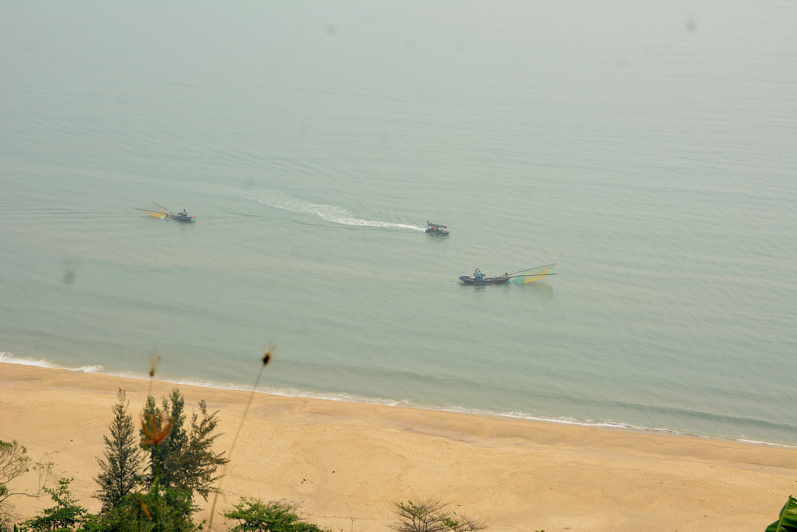 Cũng theo người đại diện chủ đầu tư, dự án Làng Vân được kỳ vọng sẽ hình thành một khu phức hợp du lịch đô thị phát triển hài hòa với môi trường tự nhiên, giúp gắn kết các không gian nhà ở, tiện ích cộng đồng, thương mại và dịch vụ giải trí. Cũng theo người đại diện chủ đầu tư, dự án Làng Vân được kỳ vọng sẽ hình thành một khu phức hợp du lịch đô thị phát triển hài hòa với môi trường tự nhiên, giúp gắn kết các không gian nhà ở, tiện ích cộng đồng, thương mại và dịch vụ giải trí.